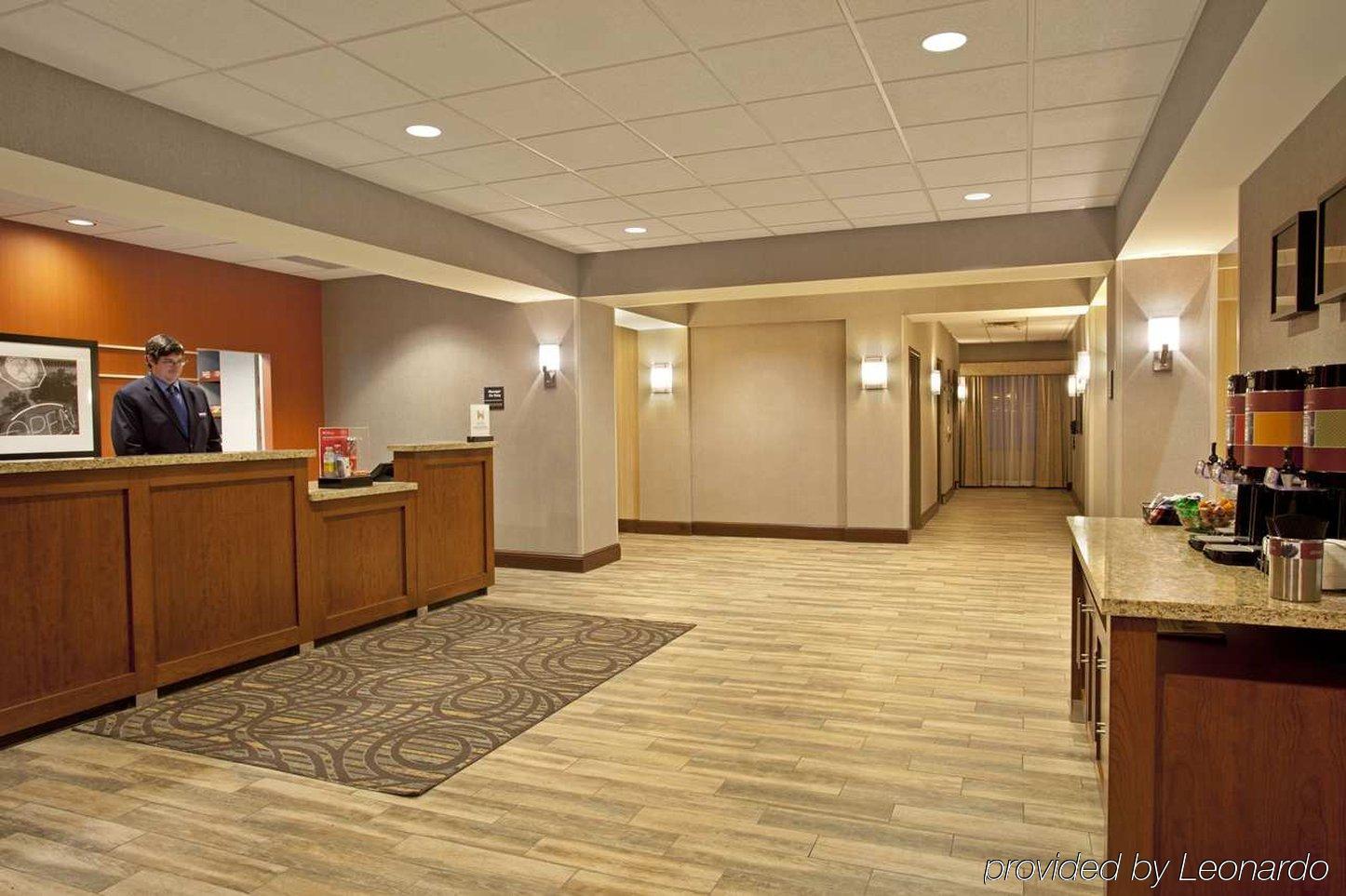 Hampton Inn & Suites Minneapolis St. Paul Airport - Mall Of America Bloomington Exterior photo